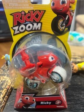 RICKY ZOOM-Ricky-RARE WINTER TIRES-Alternate 3" Motor Bike Figure